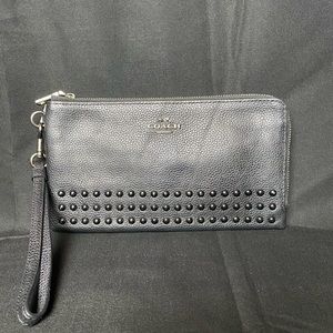 Coach Double Zip Clutch Wallet Wristlet-Pebbled Leather Polished Lacquer Rivets